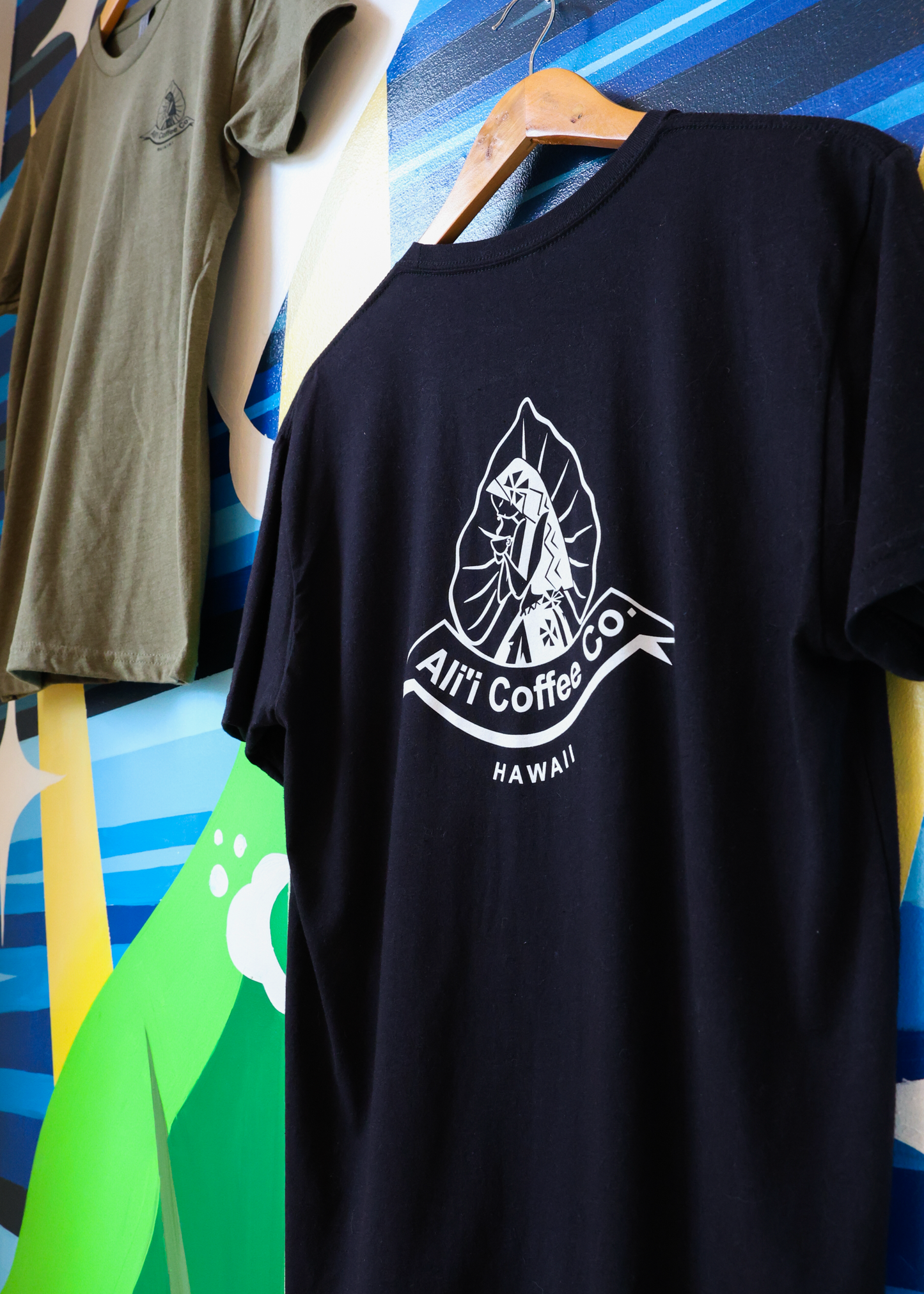 Black T-shirt Aliʻi Coffee Single color (white logo)