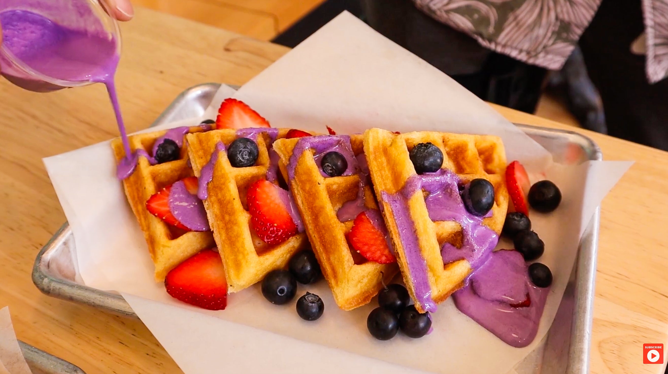 Load video: Ali&#39;i Coffee Co Shop in Kauai, Oahu, Hawaii locations.